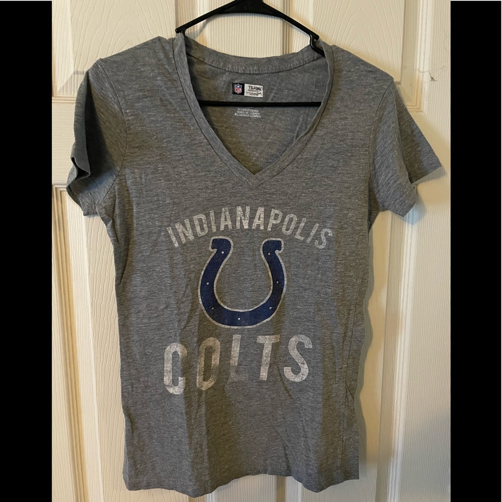 Indianapolis Colts v neck tee